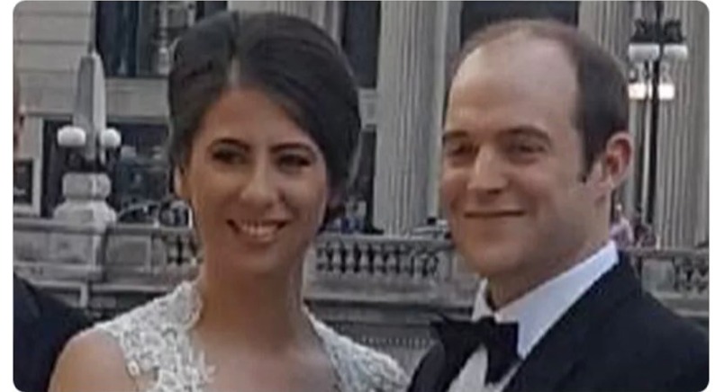 کێڤن مەکارتی تەمەن 37 ساڵ، ئیرینا مەکارتی تەمەن 35 ساڵ